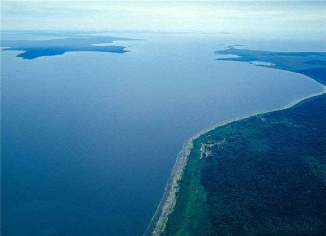 世界十大淡水湖排名 哪个面积最大 世界淡水量最大的湖